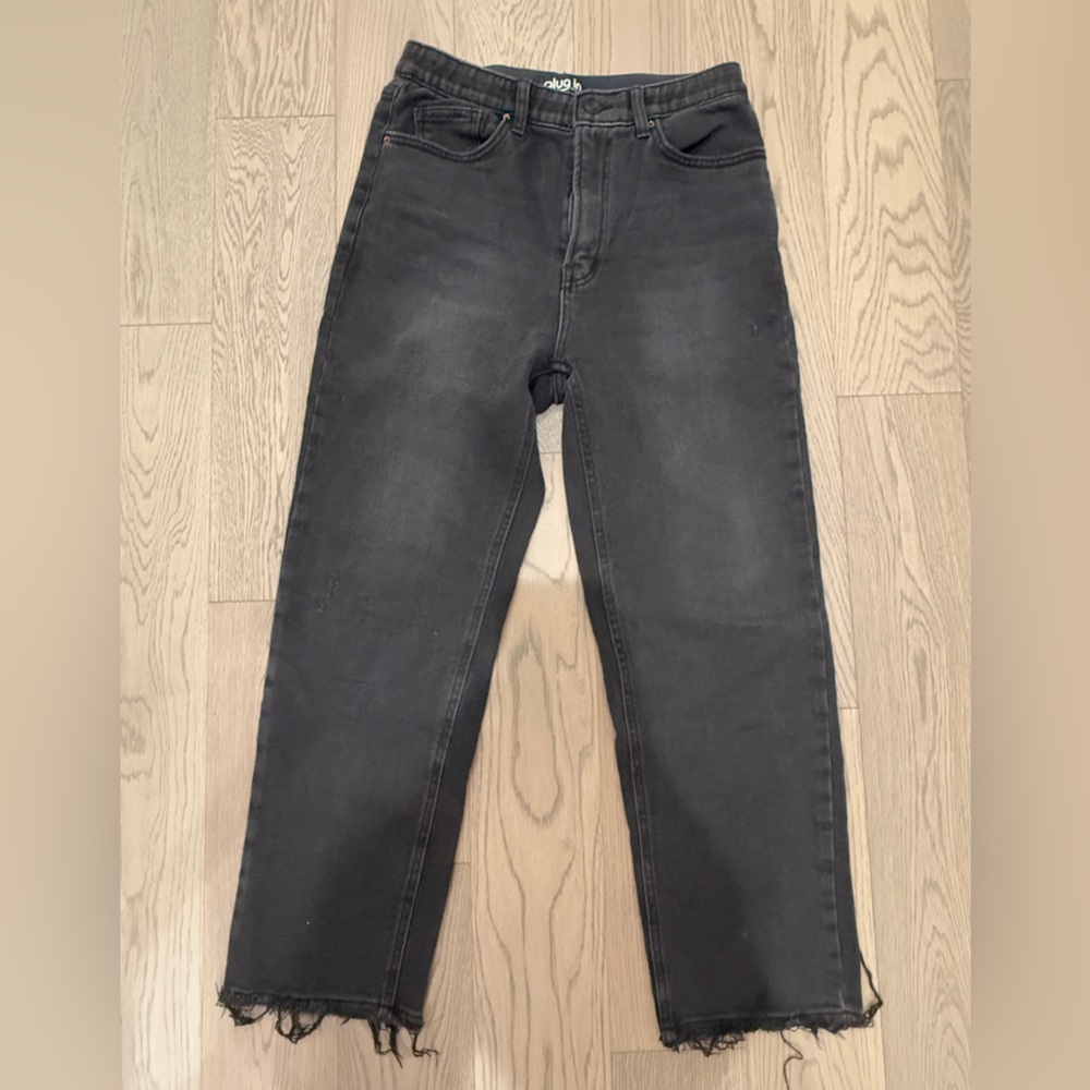 Trendy Black Straight-Leg Jeans